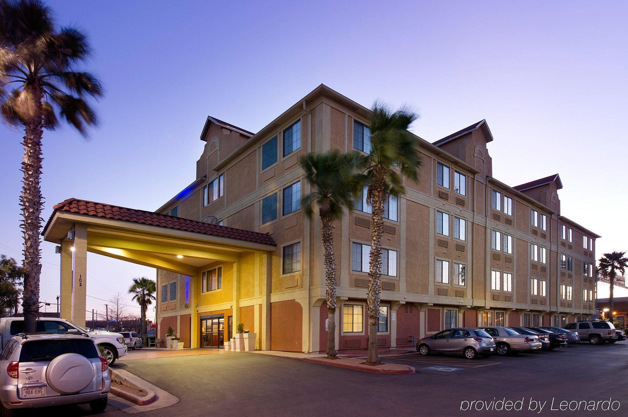Holiday Inn Express & Suites San Antonio - Downtown Market Area By Ihg Exterior foto