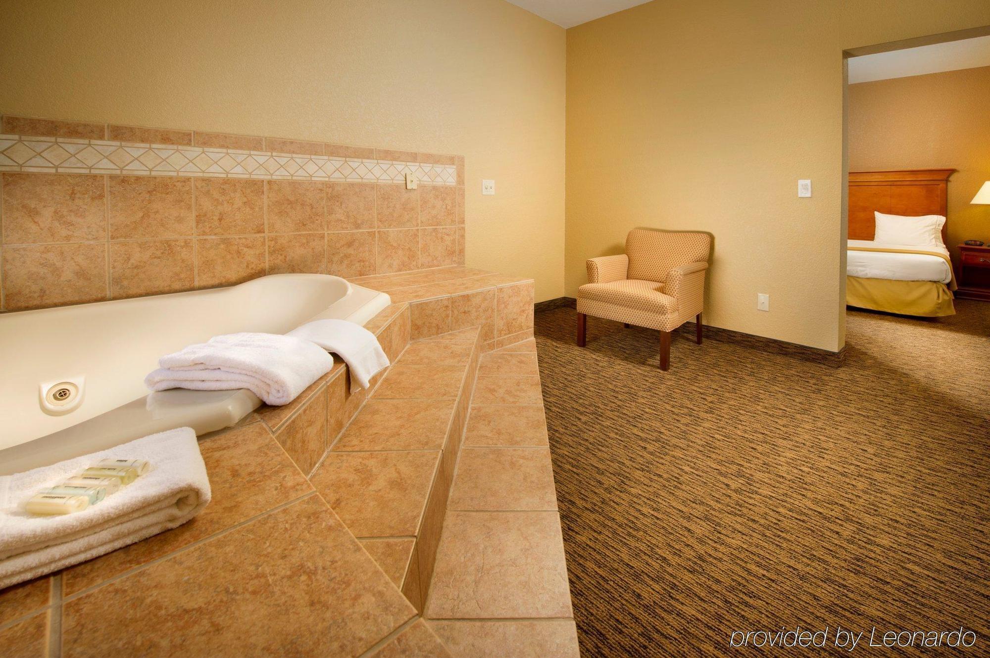Holiday Inn Express & Suites San Antonio - Downtown Market Area By Ihg Exterior foto