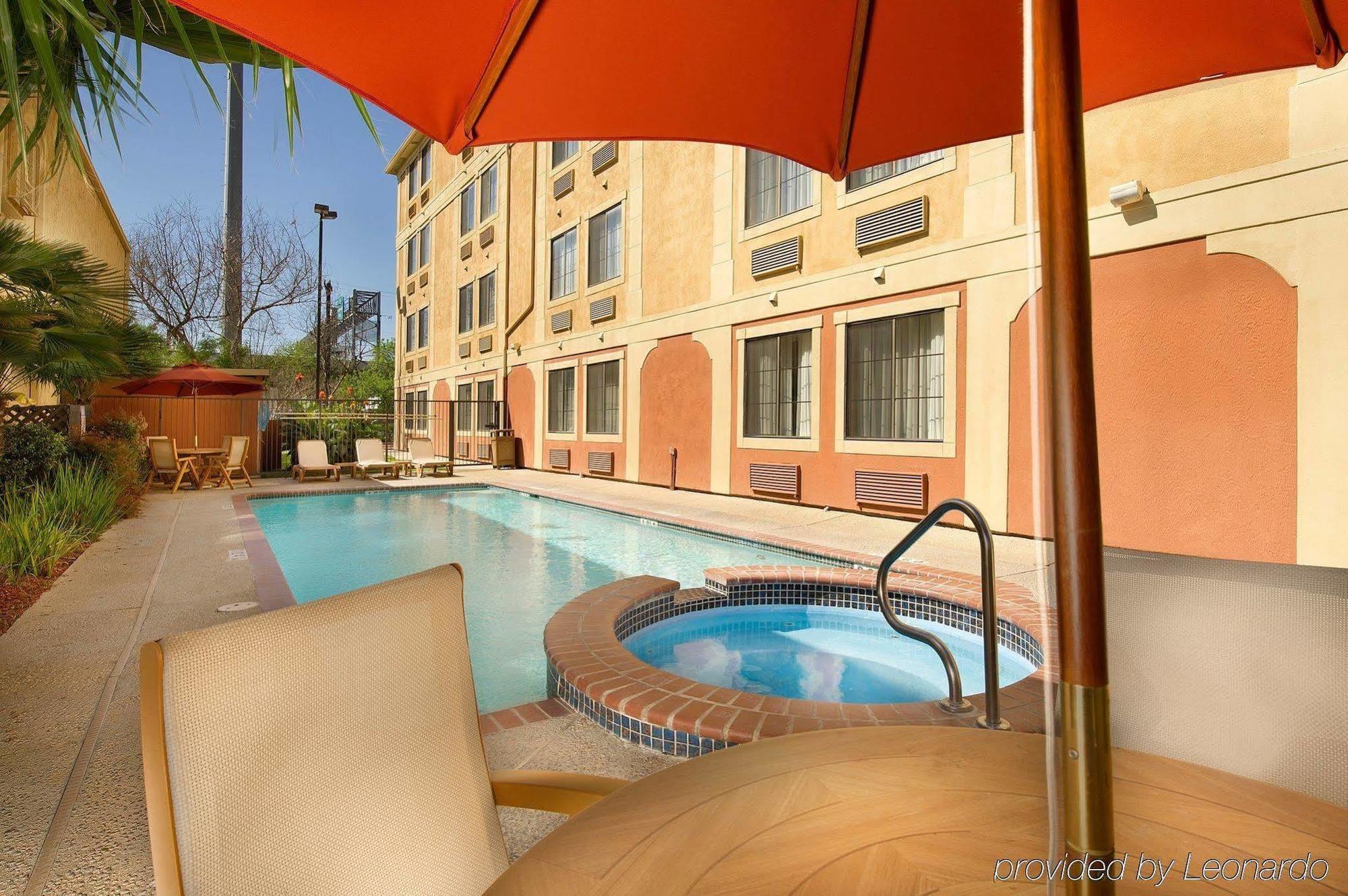 Holiday Inn Express & Suites San Antonio - Downtown Market Area By Ihg Exterior foto